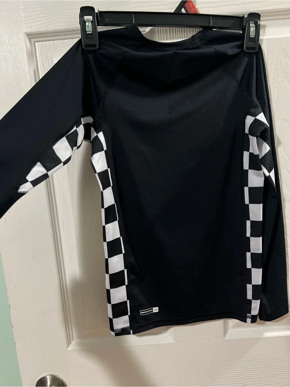 Quiksilver Arch This LS Youth Long Sleeve UPF 50 Rash guard. Unisex size M-12.